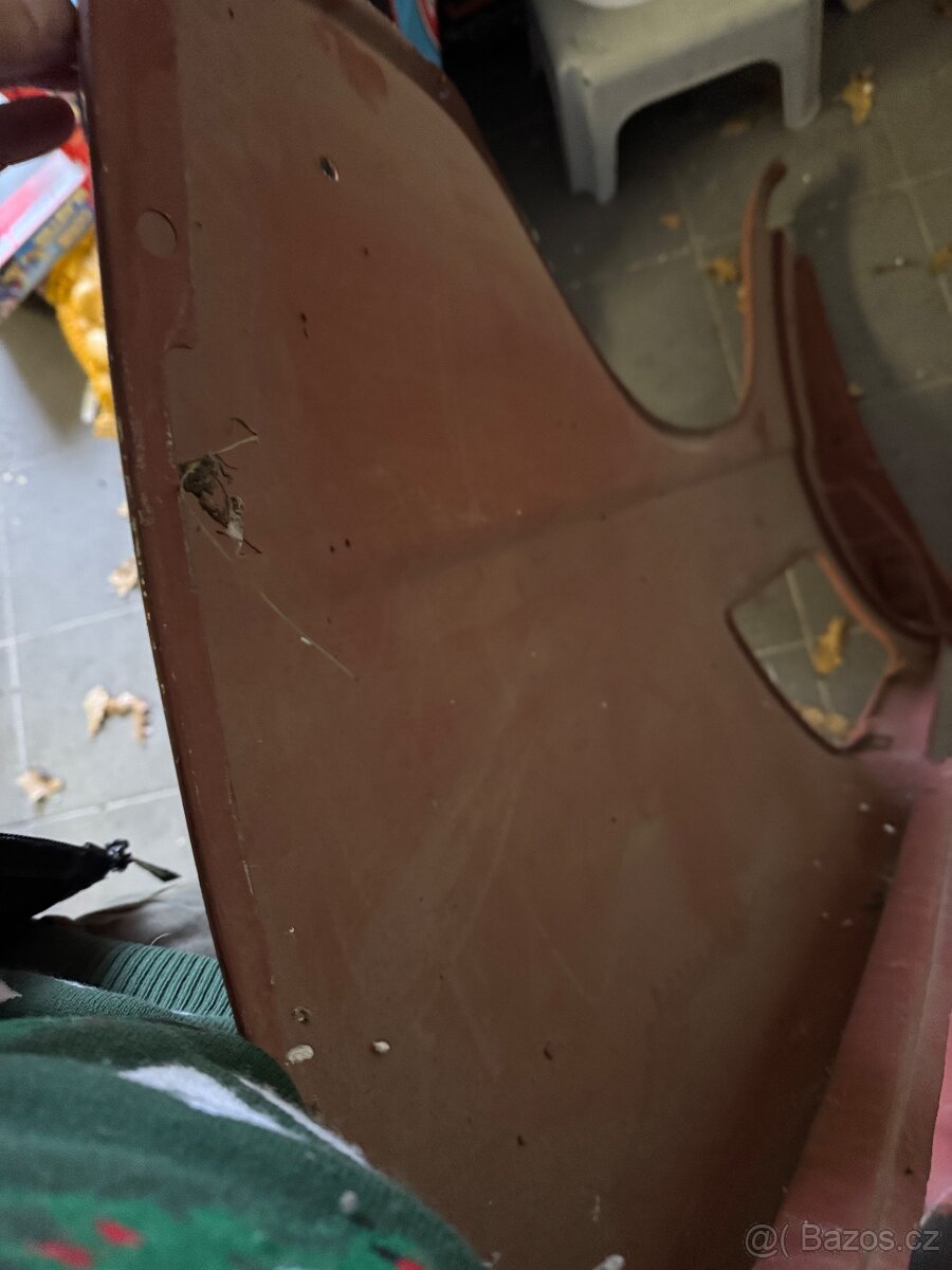 Zadní blatníky Škoda 110 - 2