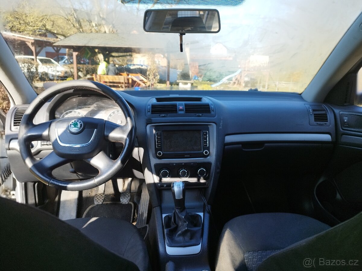 Škoda Octavia 1.9 TDI 77kw BXE - 2