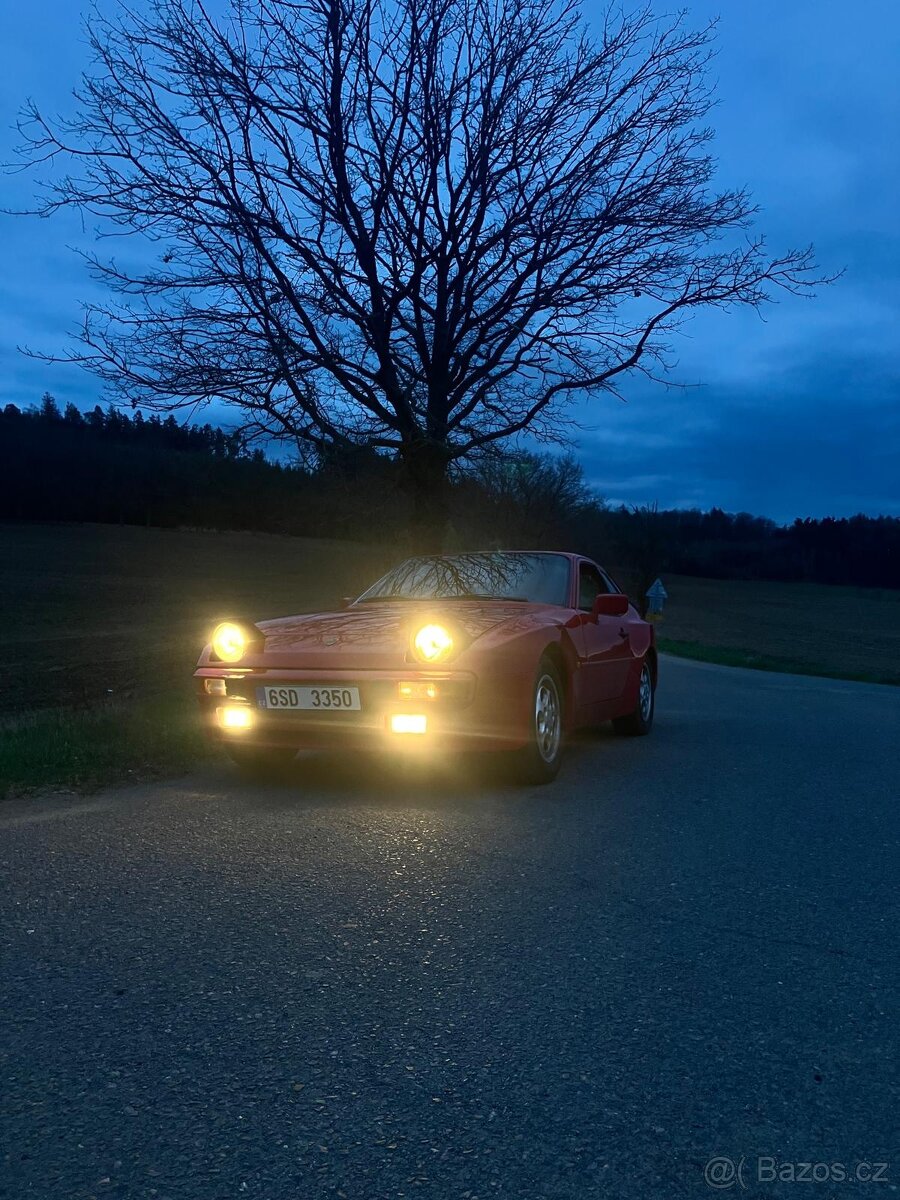 Porsche 944 2.7, 121kw - 2