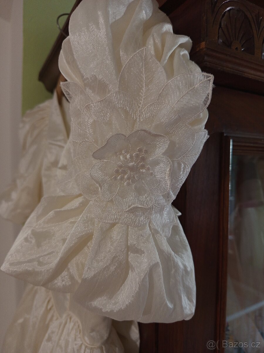 Svatební šaty - 2