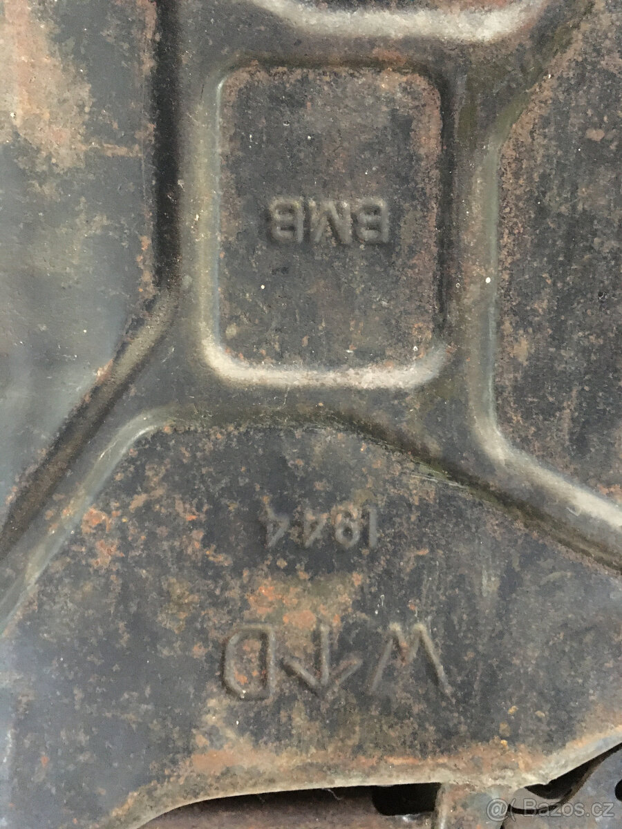 Plechový kanystr - 2