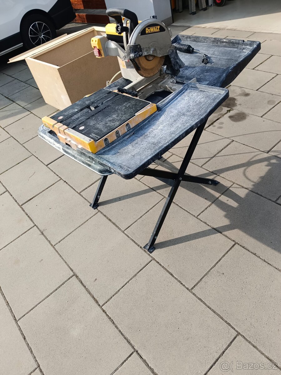 Vodní pila DeWALT - 2