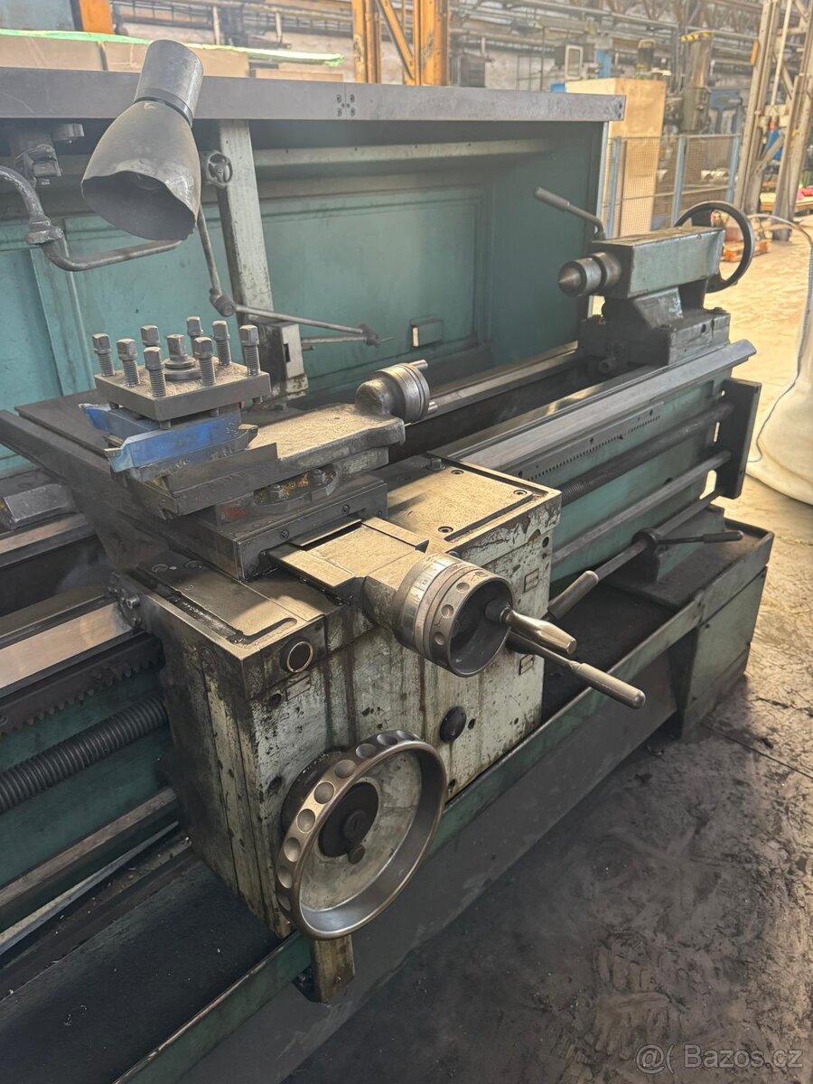 Soustruh na kov SUI 40/2000 - 2