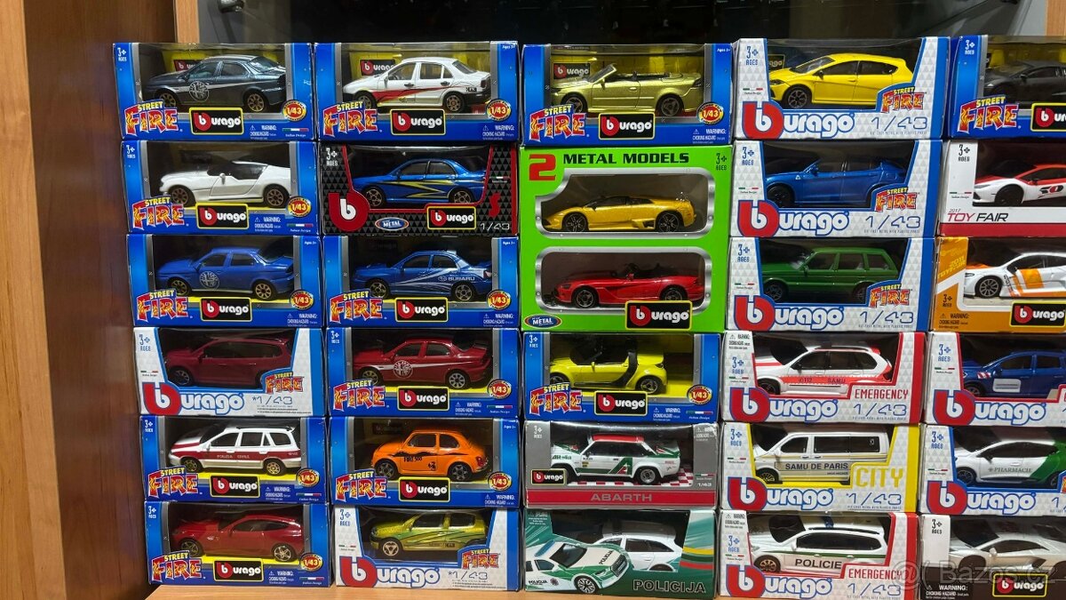 Modely Bburago 1:43. - 2