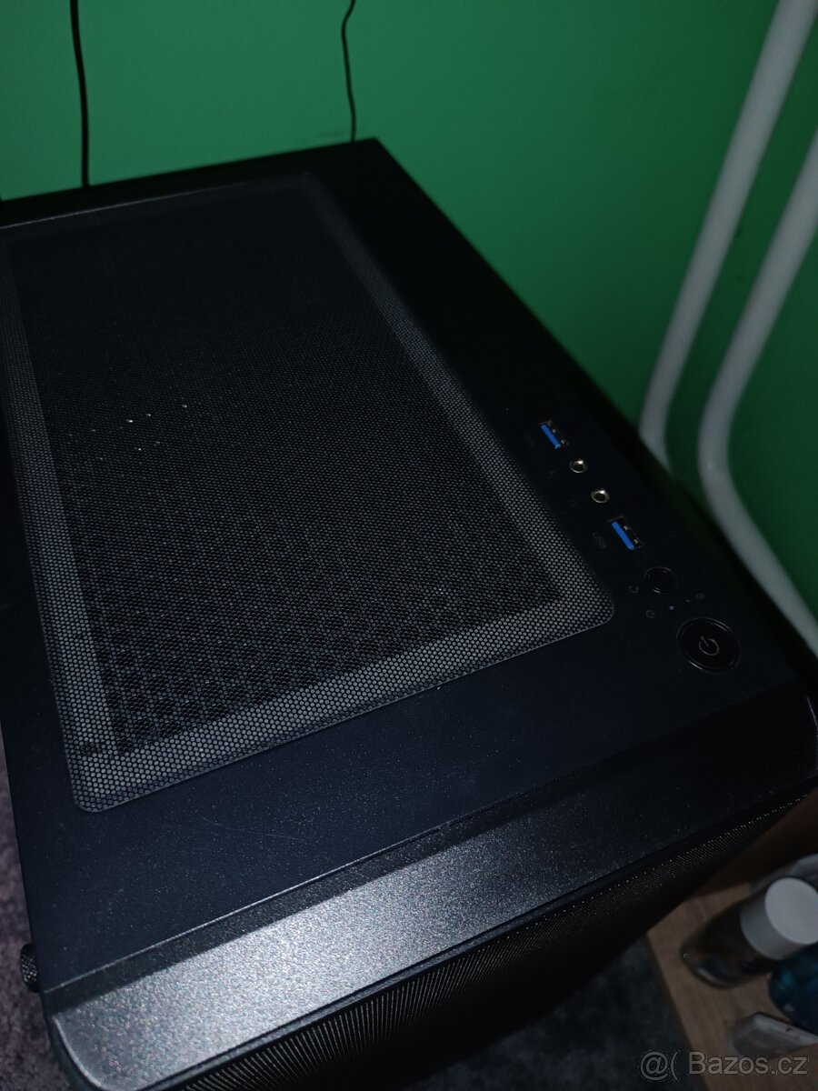 Stolní počítač herní - 2