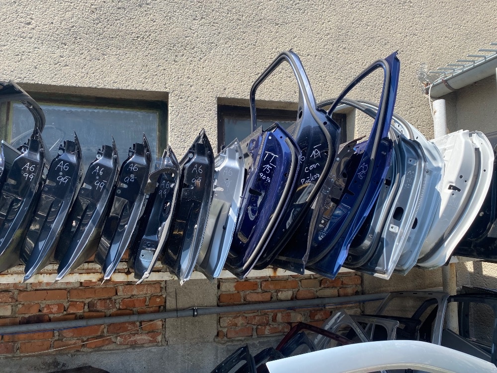 Dveře Audi - 2