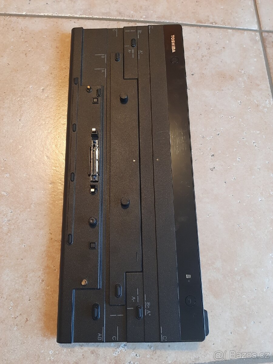 Prodám Dokovscí stanici Toshiba pro PC - 2