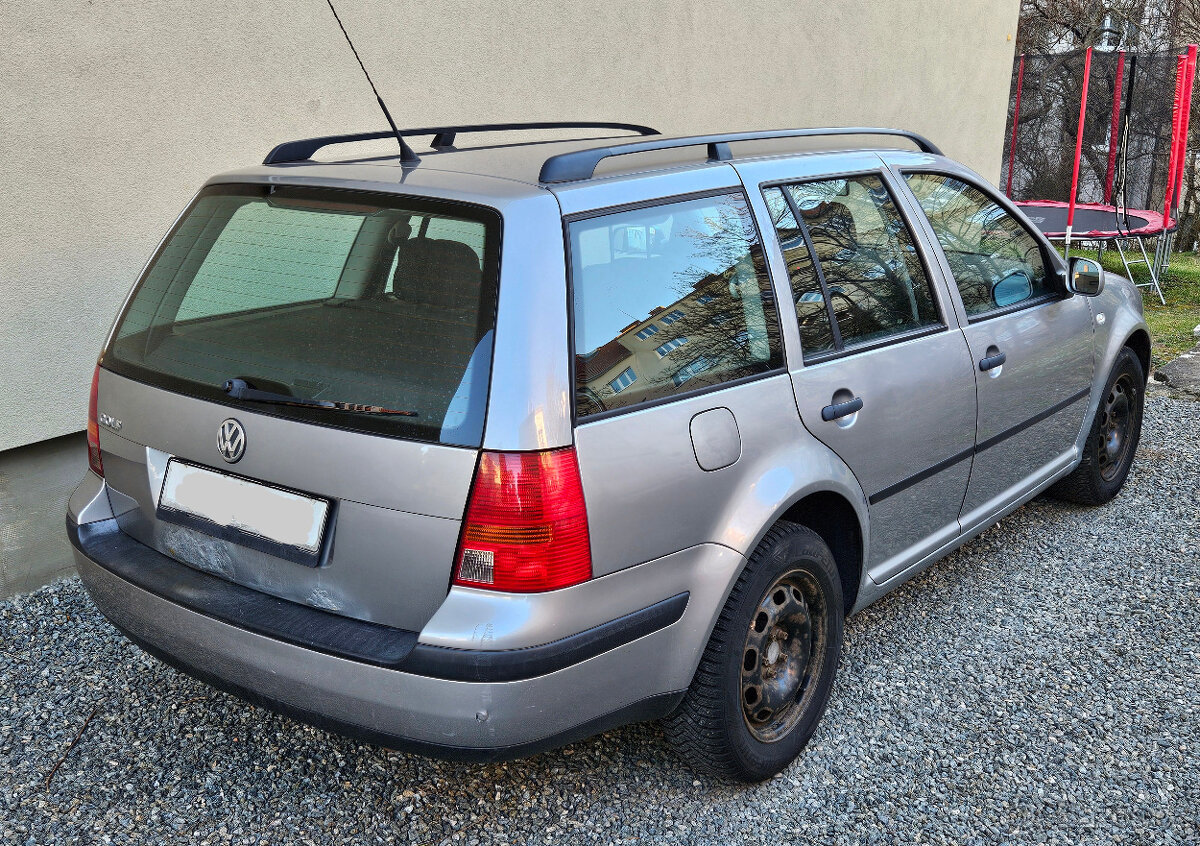 VW Golf 4 Variant, 1.6, 77 kW, benzín, klimatronic - 2