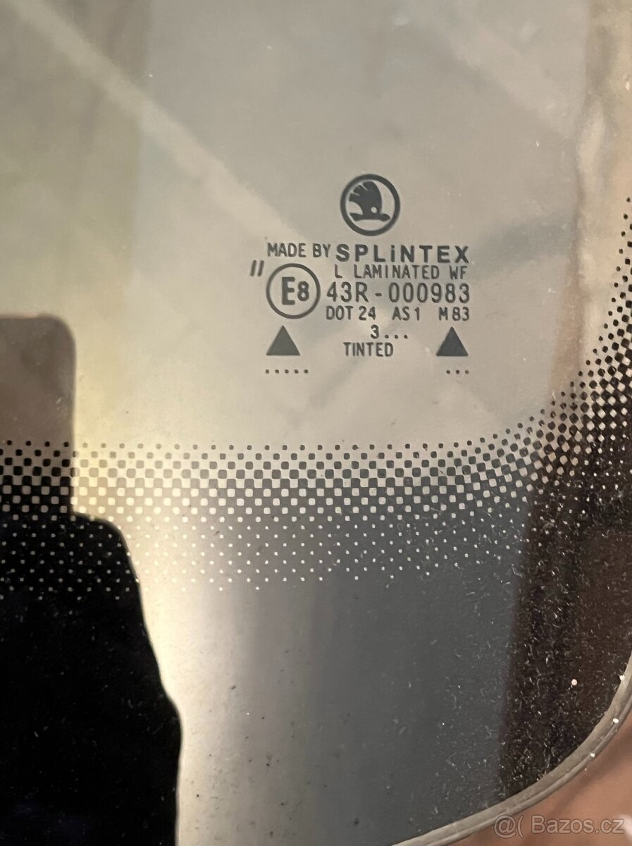 Nové přední sklo Škoda FELICIA zelené s pruhem - 2