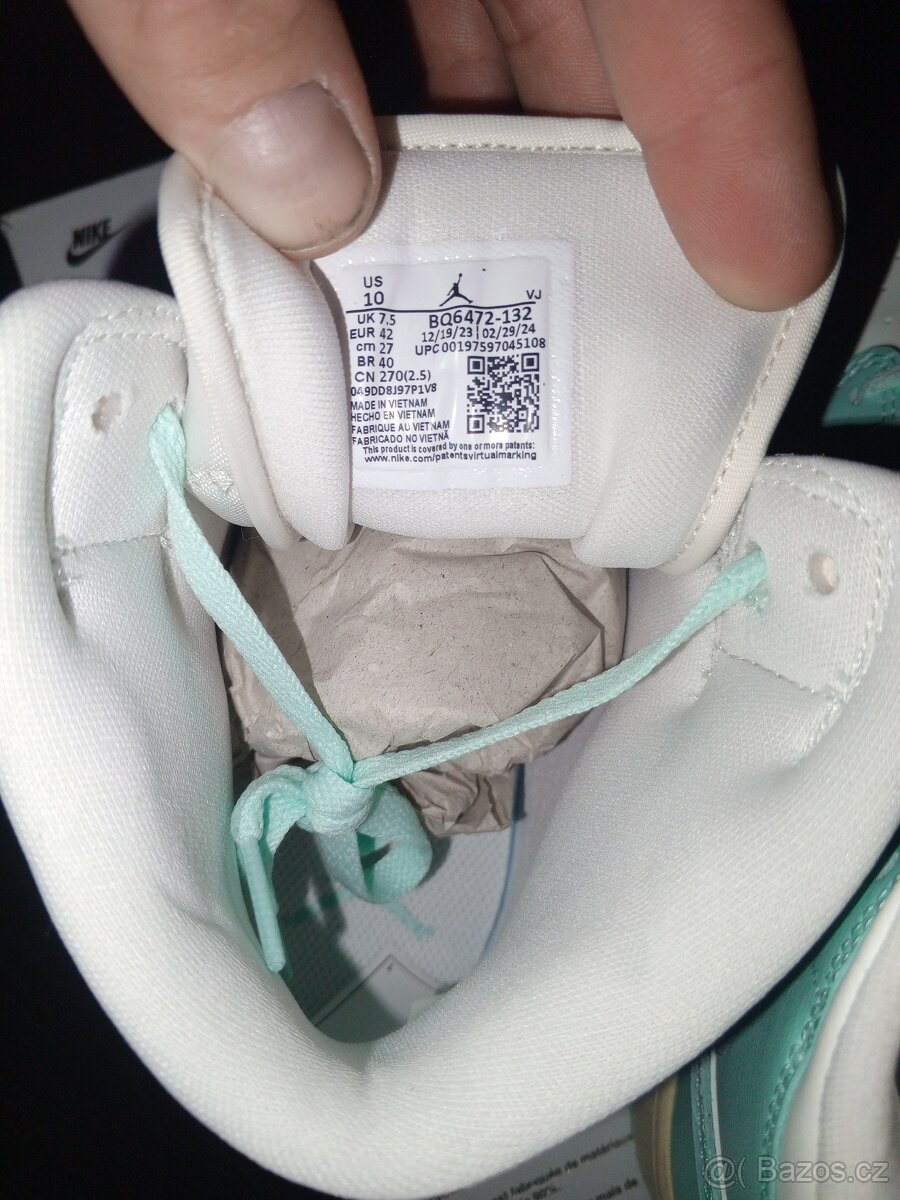 Nike Air Jordán vel. 42 nové - 2