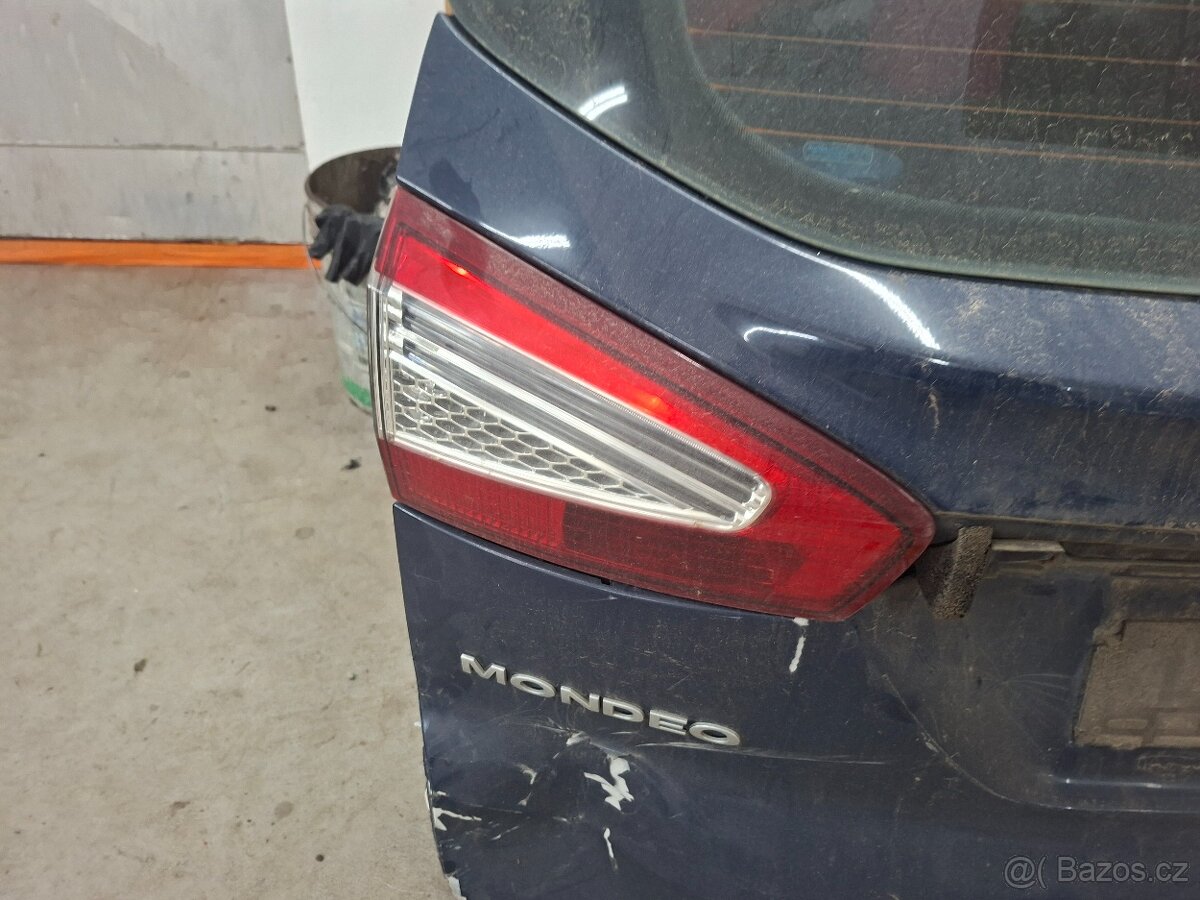 Mondeo zadni světla - 2