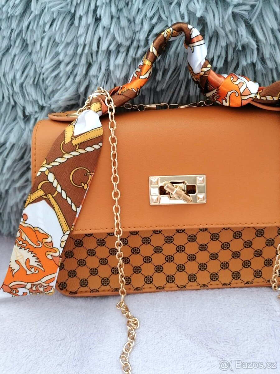 nová kabelka do ruky, na řetízek - 2