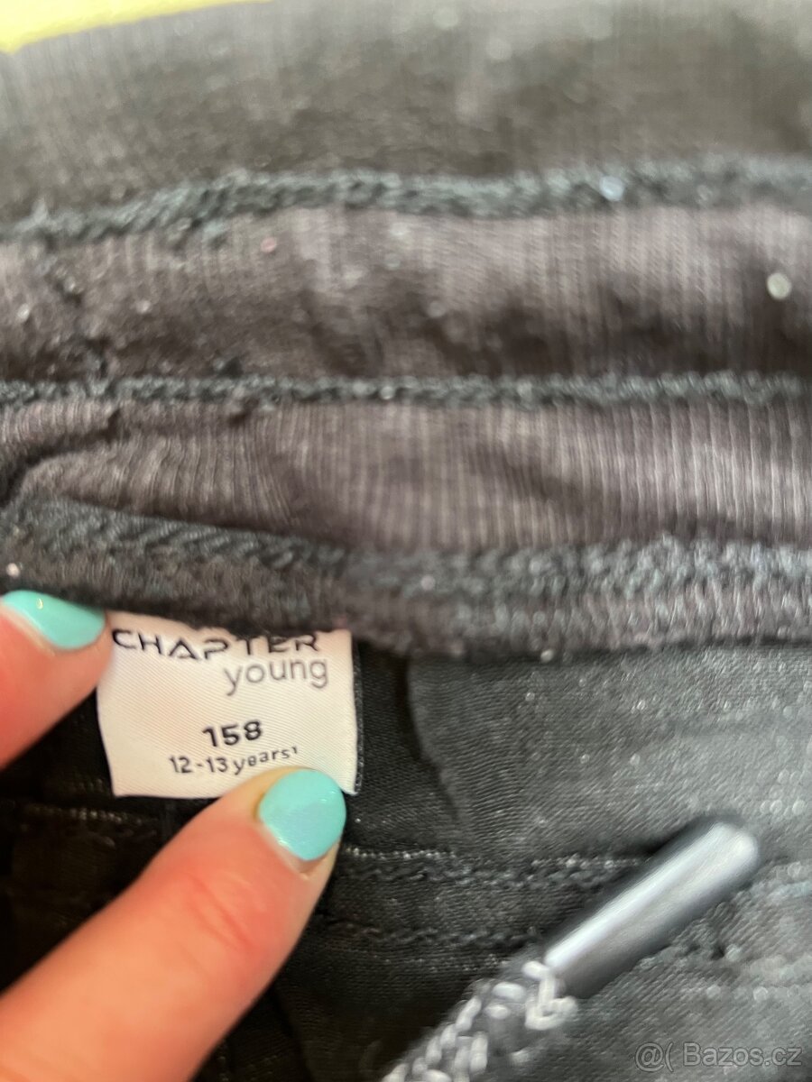 Černé kahloty, jeany - 2