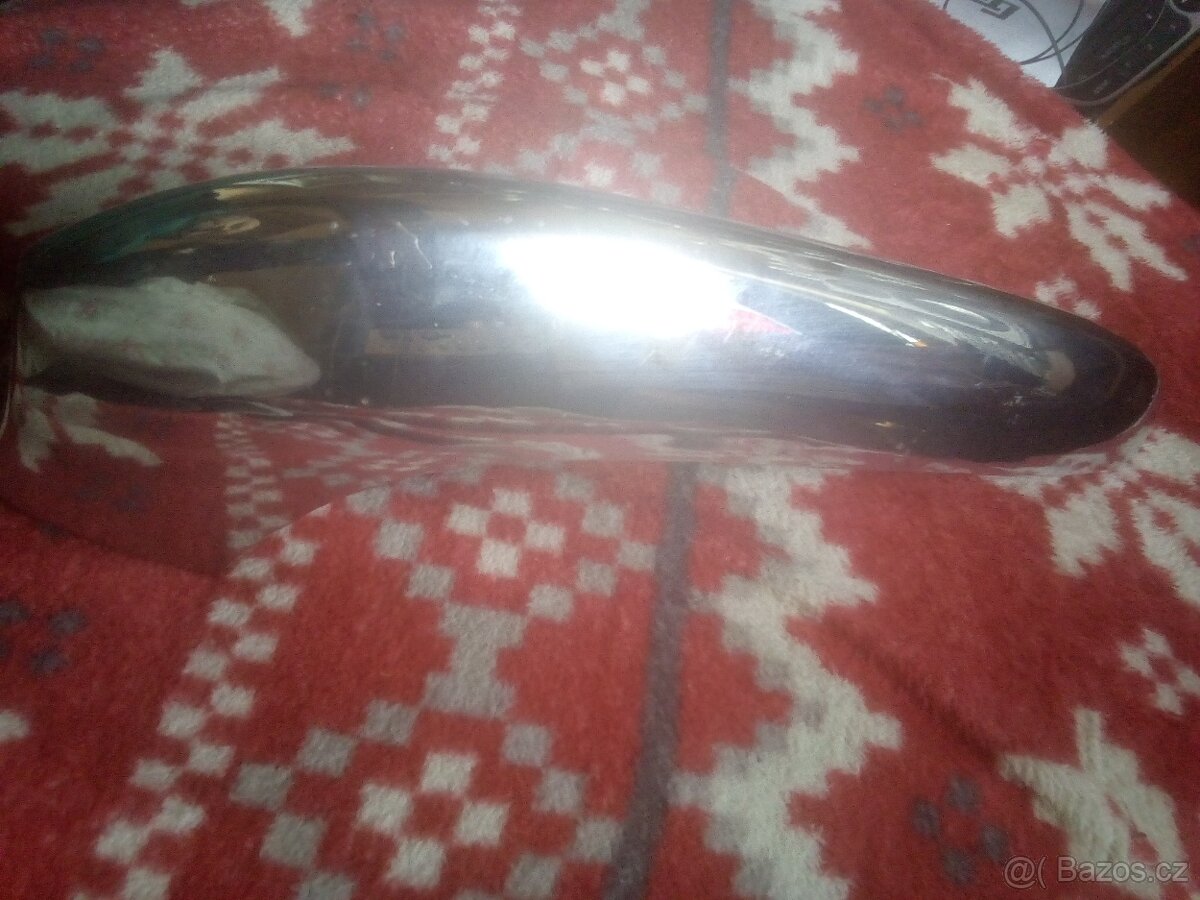 Volha gaz 24 novy dil narazniku radio at-66 poptavam - 2