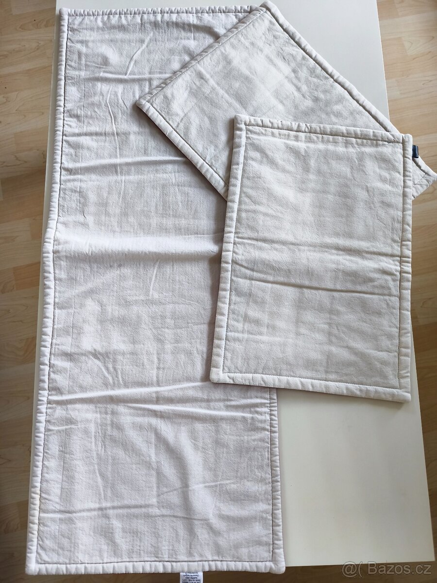 ručně šitá bavlněná vánoční sada – běhoun na stůl + 2 prostí - 2