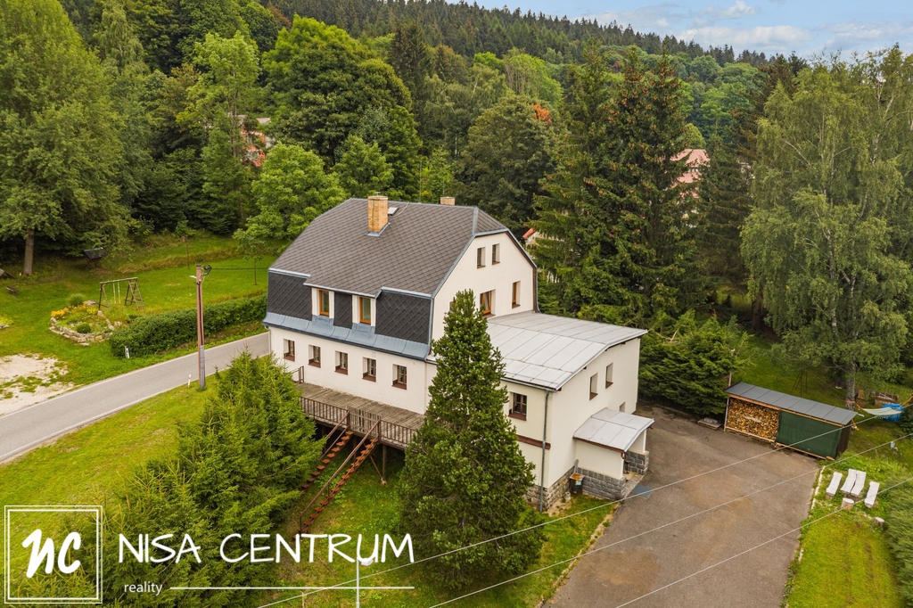 Prodej rodinného domu 412 m² v Janově nad Nisou - 2