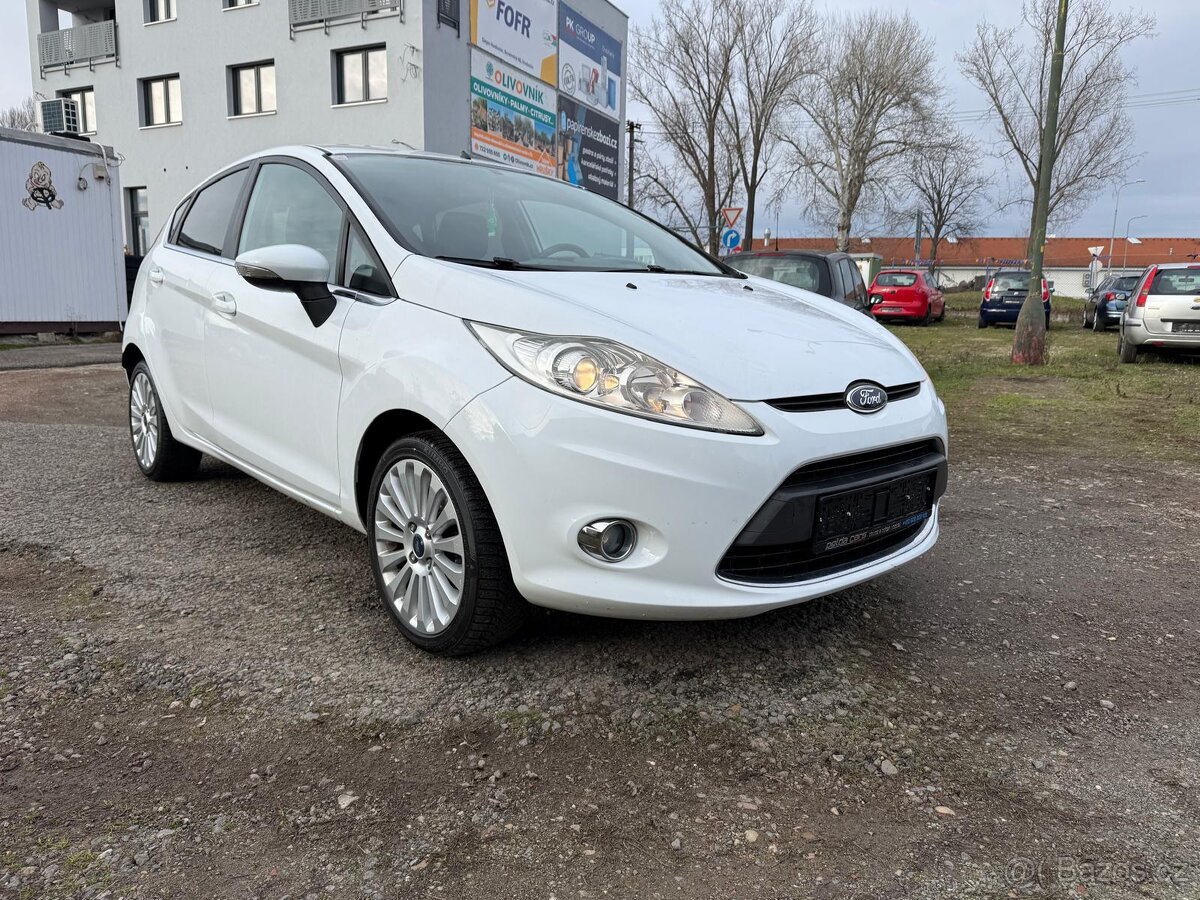 Ford Fiesta TITANIUM 1.25i 60kw - 2
