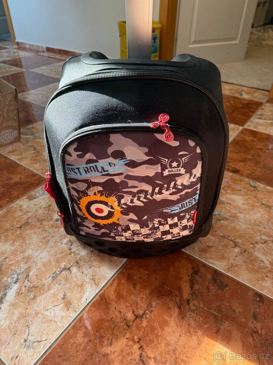 Školní taška na kolečkách NIKIDOM - 2