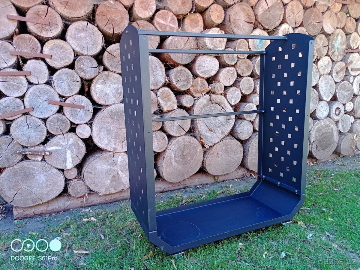 Stojan na dřevo ke krbu - 2