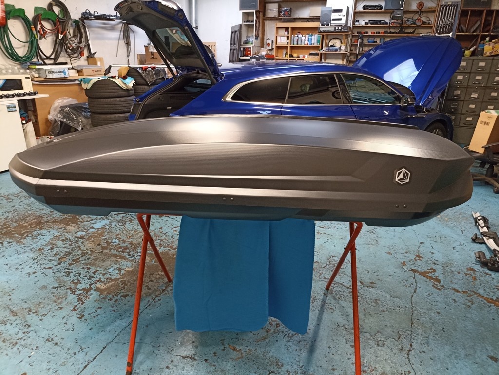 Střešní box / rakev - nový, se zárukou do 02/2028 - 2