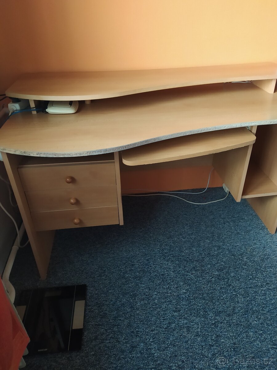 Psací stůl - 2