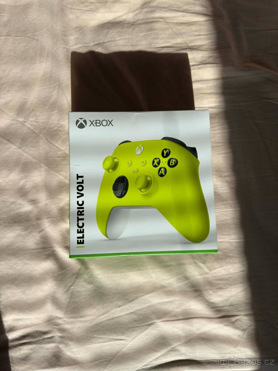 Bezdrátový ovladač Microsoft Xbox Series - Electric Volt - 2