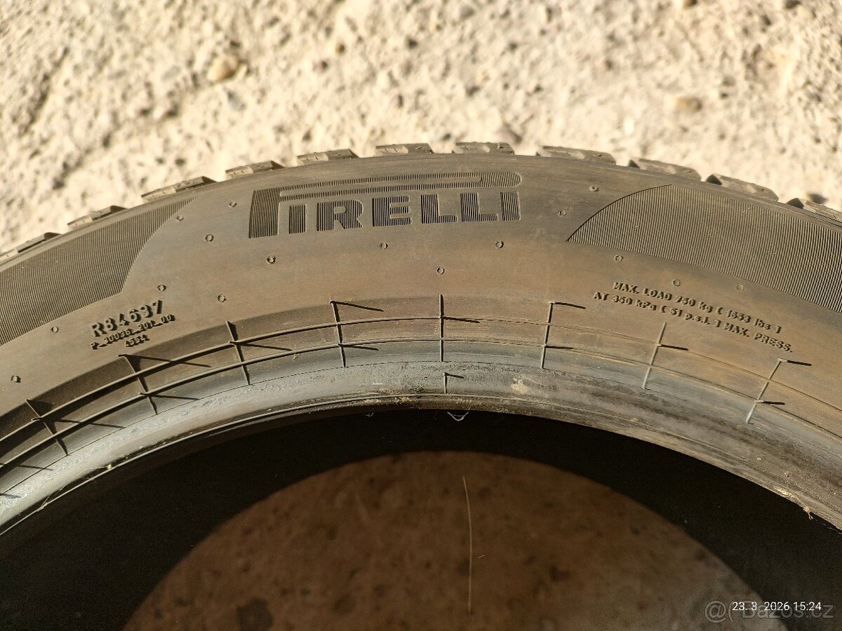 235/45 R18 Pirelli Powergy Winter - 2