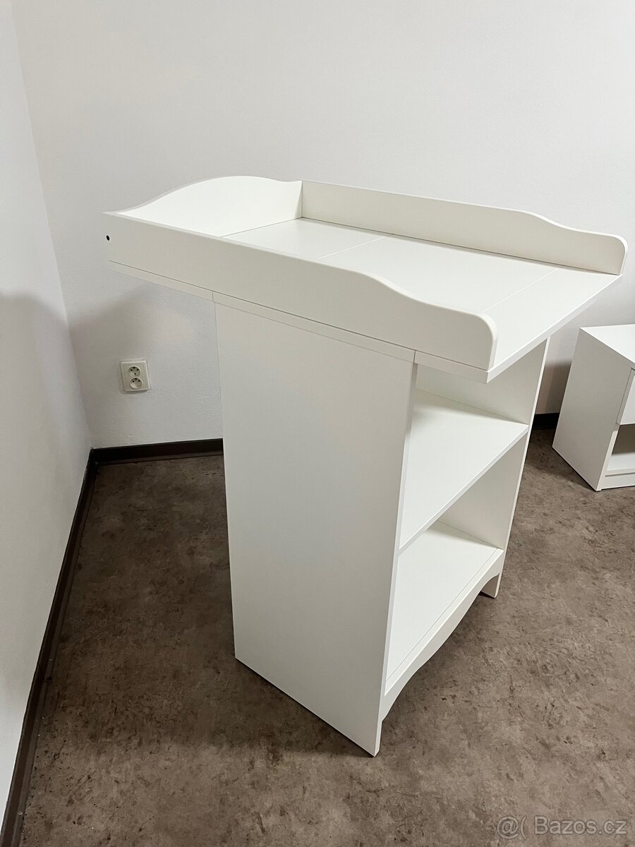 Přebalovací pult - 2