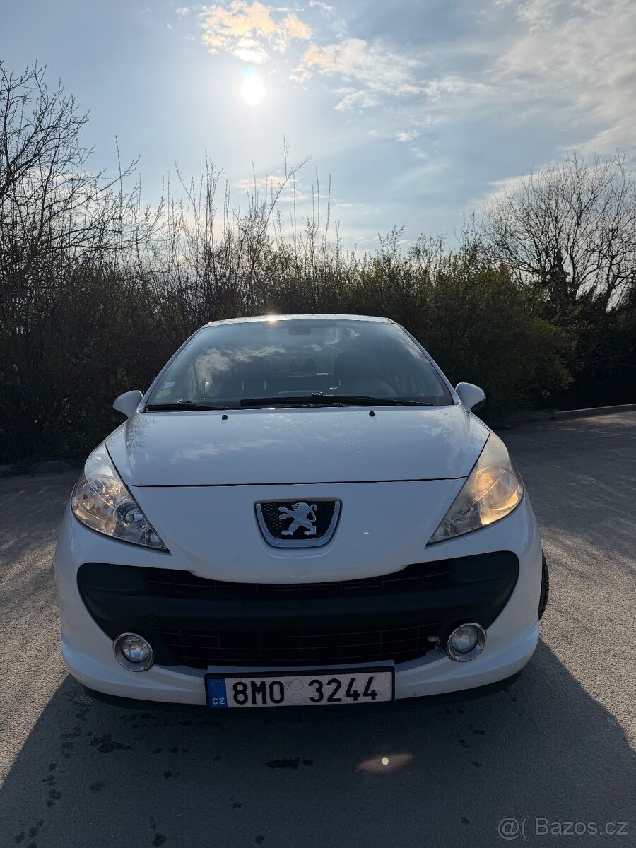 Peugeot 207, 1.6 68kw, rok 2011 - 2