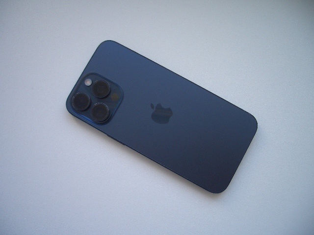 APPLE IPHONE 15 pro 256GB - 2