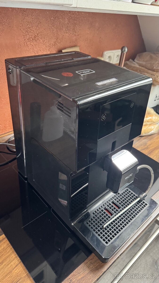 kávovar Krups Intuition Preference EA873810 černý - 2