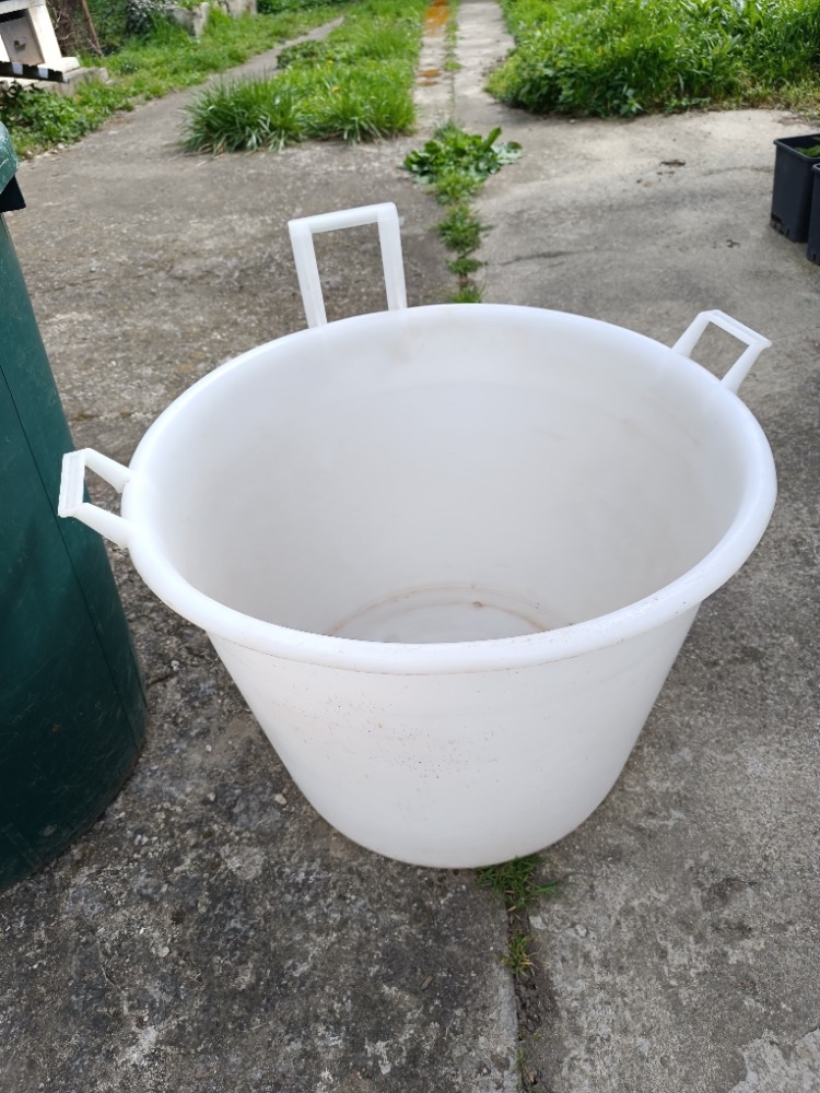 Plastové kádě - 2