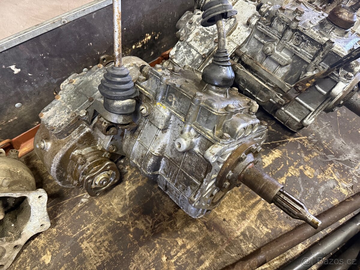 Převodovky ARO 240 - 2