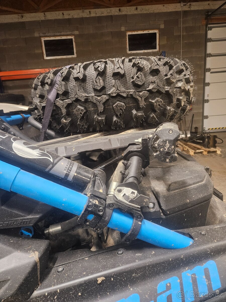 Prodám CAN-AM MAVERICK X3 XRC TURBO