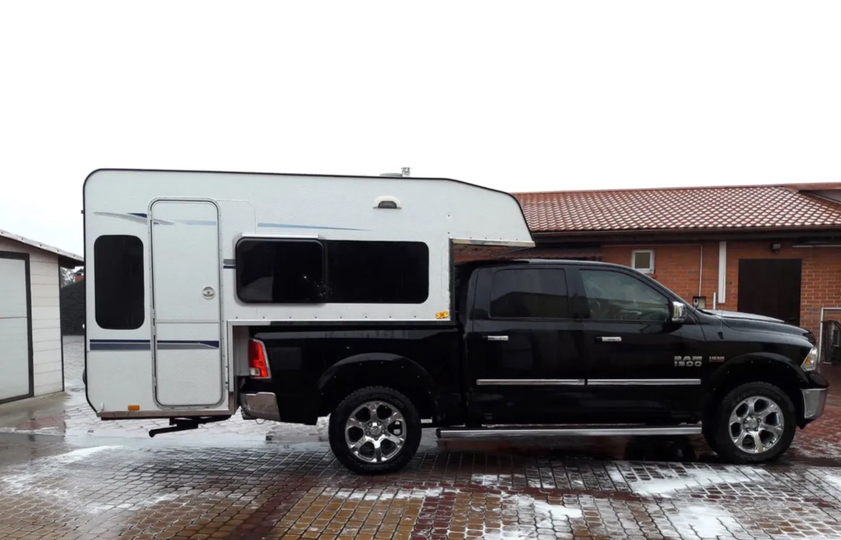 Obytná nastavba na pickup