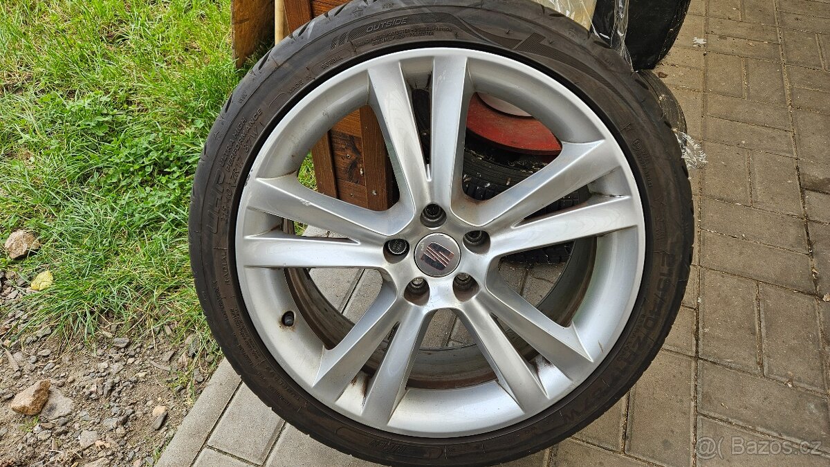 Letní Sada Alu 5x100 215/40 R17 Seat Ibiza - 2