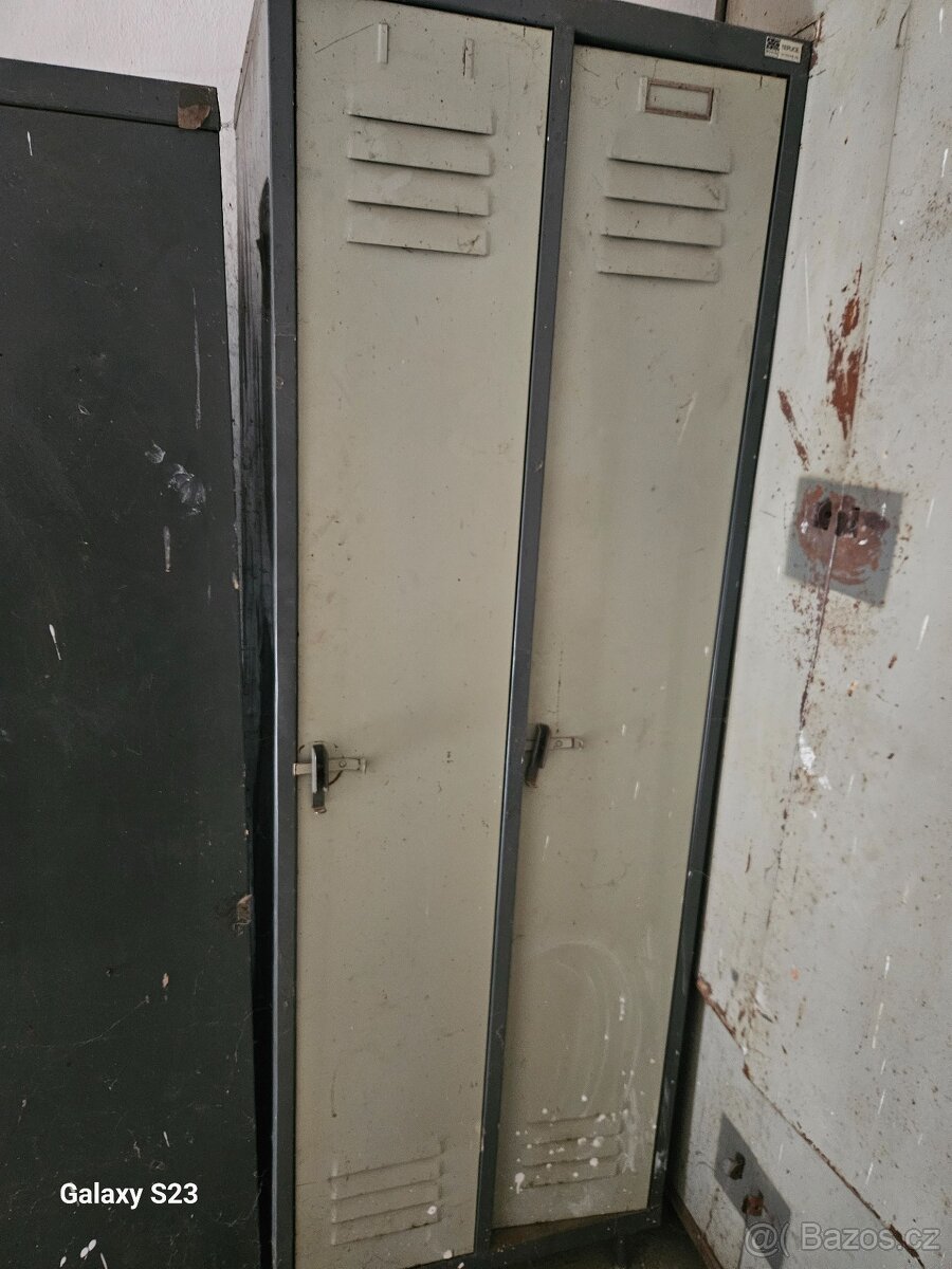 Šatní skříňky - 2