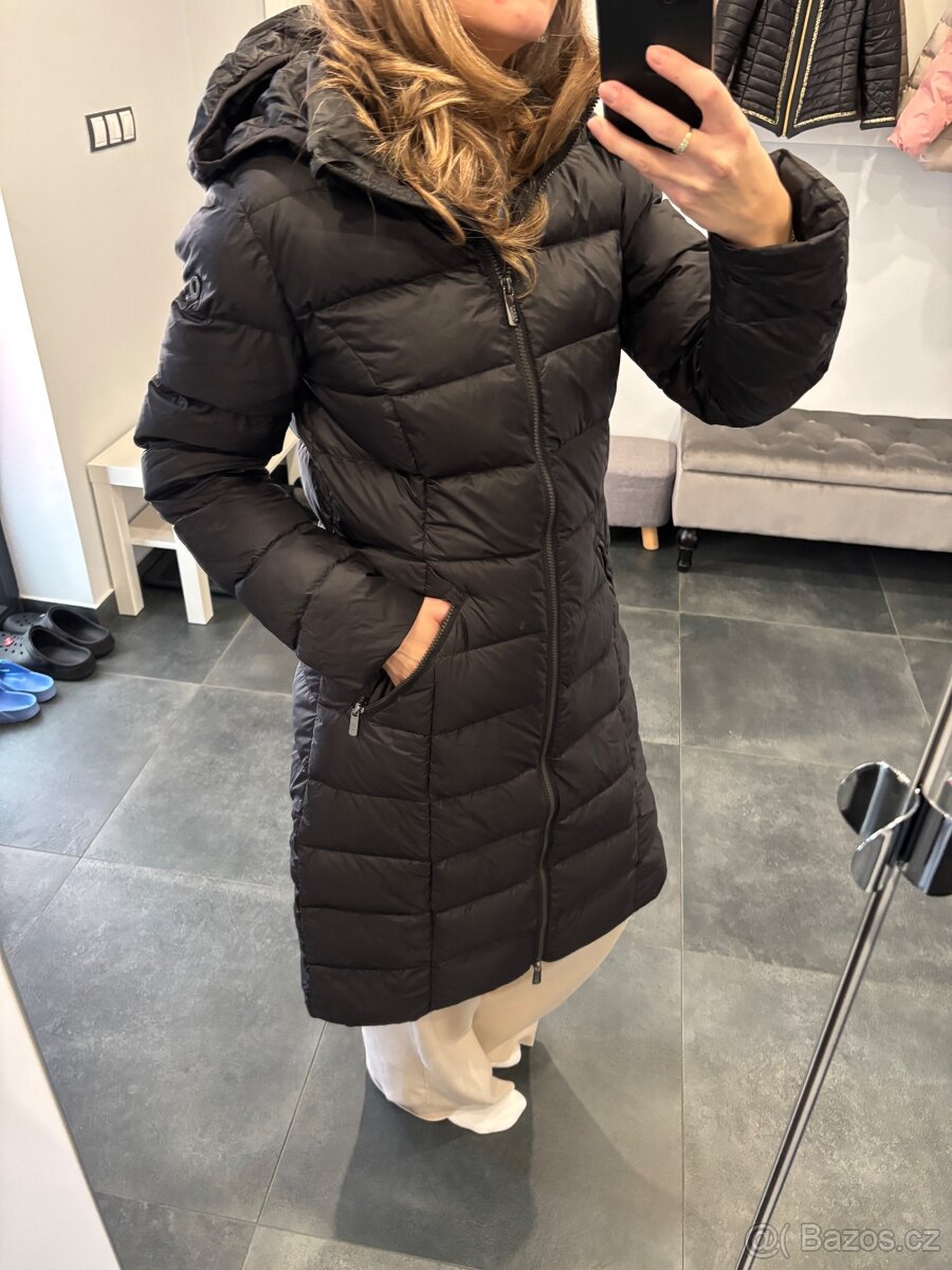 Černá péřová bunda prošívaná - 2