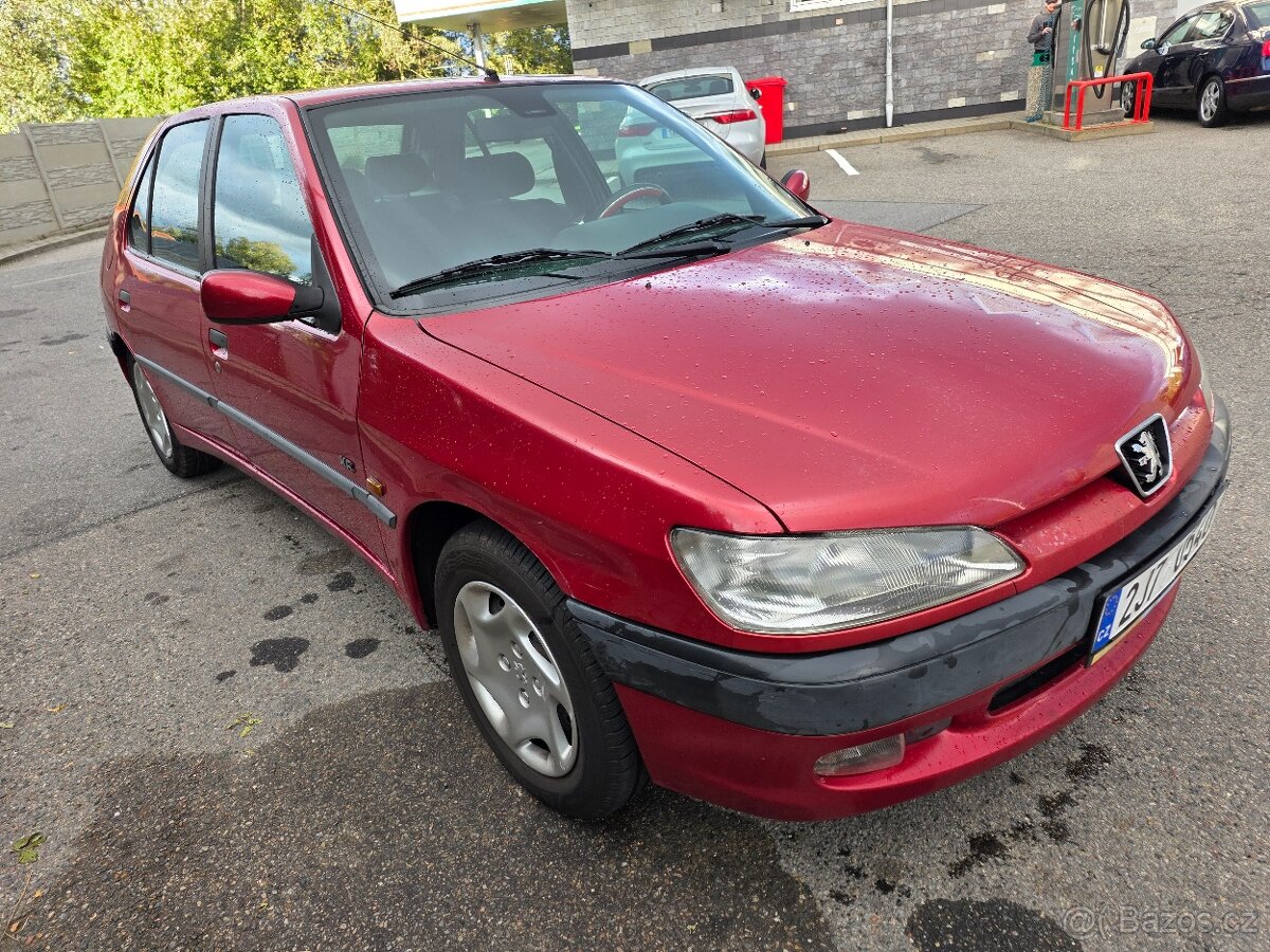 Peugeot 306 1.6 65kw bez koroze klima el.okna tažné - 2