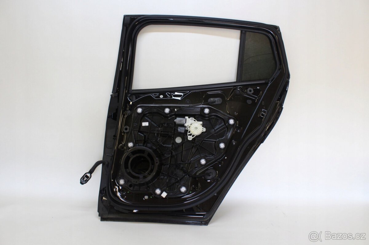 Ford Focus MK4 pravé zadní dveře Shadow Black - 2