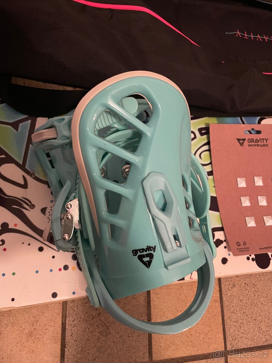 Snowboard+vybavení - 2