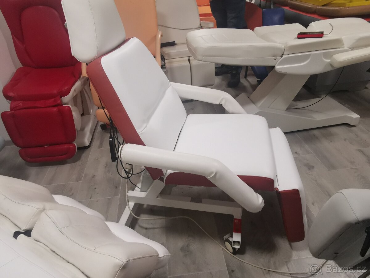 Elektrické kosmeticke křeslo bílé s rezavymi boky 3 motory - 2