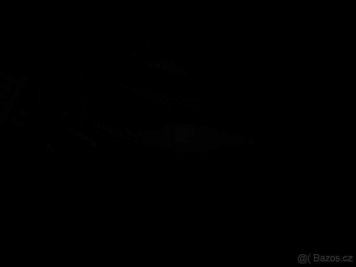 Bezpečnostní postroj a samonavíjecí zachycovač pádu (MAS Ger - 2