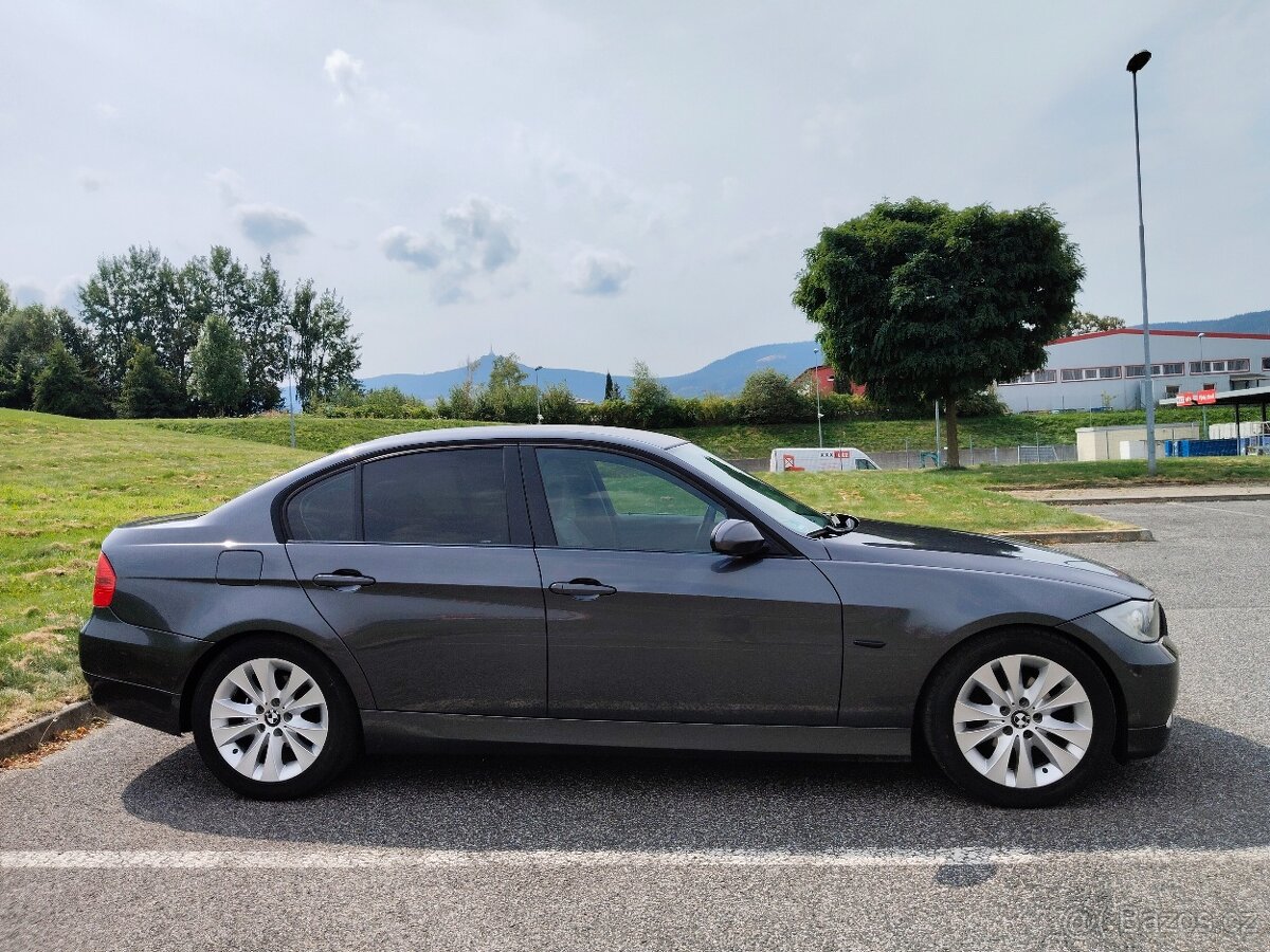 BMW e90 320i pohon LPG zn. PRINS reg. 09/2005 214tis.km - 2