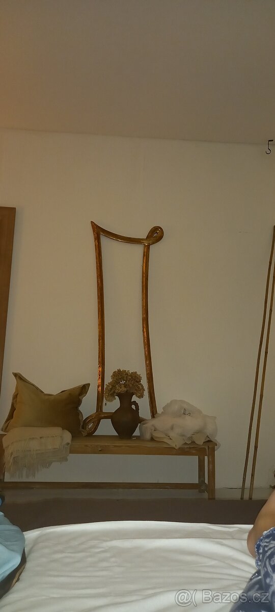 Drevěná lavice - 2