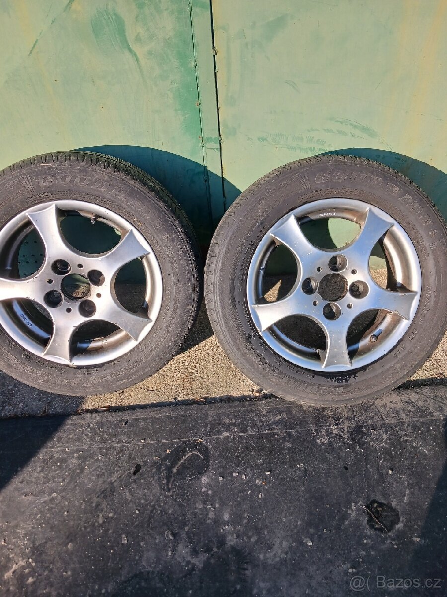 Pneu 185/65 R14 - 2