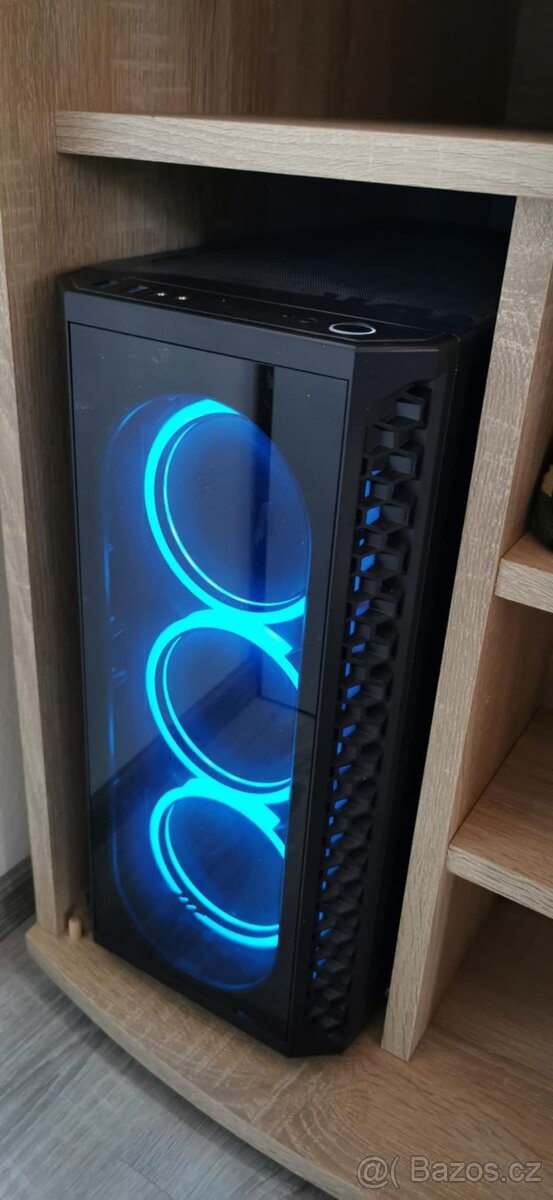 Stolní PC + 2 monitory AOC - 2