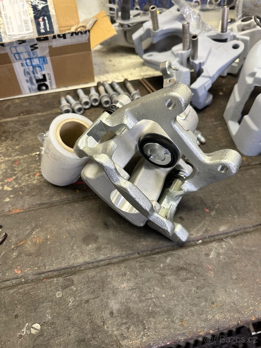 Zadní třmeny 310mm - 2