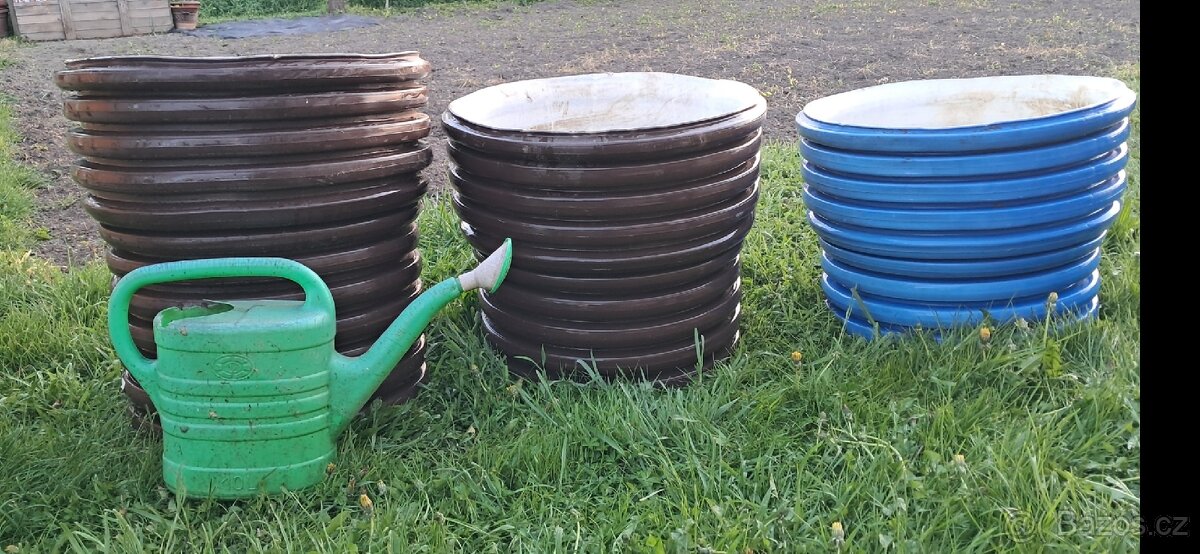 Prodám vyvýšený záhon velký květináč - 2