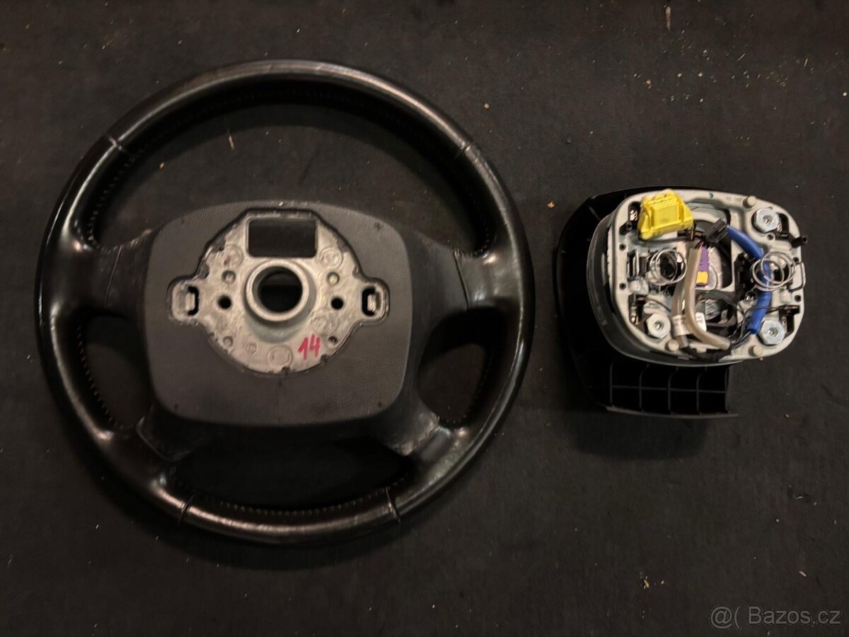 Škoda Octavia 2 multifunkční volant. - 2